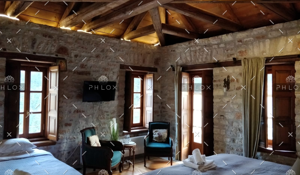 demo-attachment-385-man-pan-KTSYy-3XVSo-unsplash